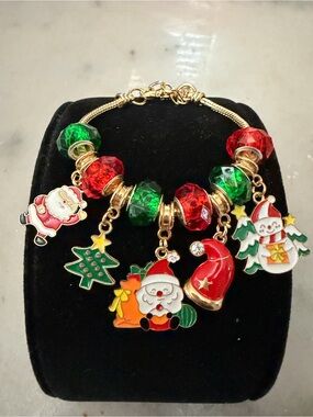 Festive Christmas Bracelet - Red & Green Holiday Bracelet